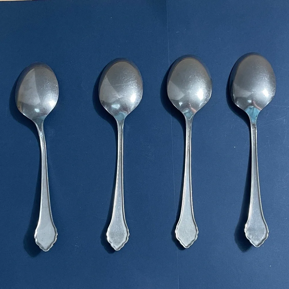 Vintage Oneida Profile Lakewood Pattern 4 Soup Spoons Tablespoons Flatware